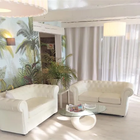 Les Jardins De Bormes, Sauna & Jacuzzi 3* Борм-ле-Мимоза