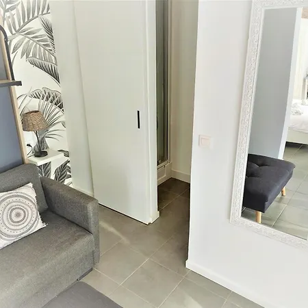 Les Jardins De Bormes, Sauna & Jacuzzi Отель