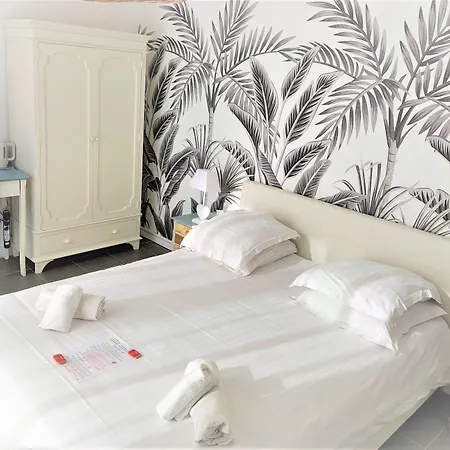 Szálloda Les Jardins De Bormes, Adult Only Avec Sauna & Jacuzzi