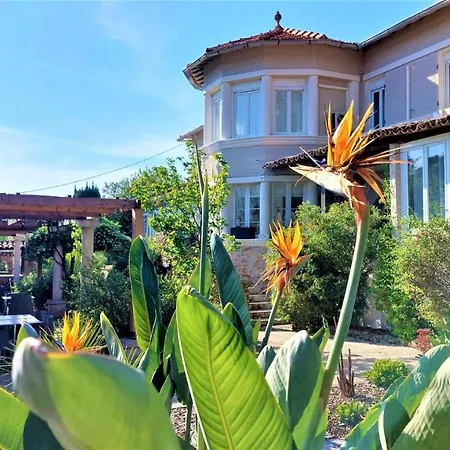 酒店 Les Jardins De Bormes, Sauna & Jacuzzi 博尔马斯·莱斯·米默萨斯