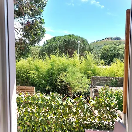 Hotel Les Jardins De 3*