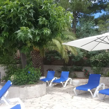 Otel Les Jardins De Bormes, De Charme Et Detente, Espace Bien-etre Avec Sauna & Jacuzzi - Adult Only