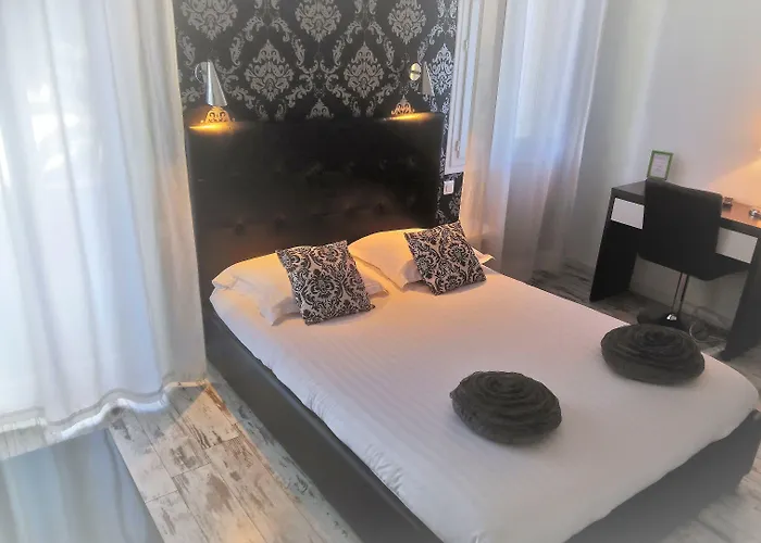 Les Jardins De Bormes, Adult Only Avec Sauna & Jacuzzi 3*